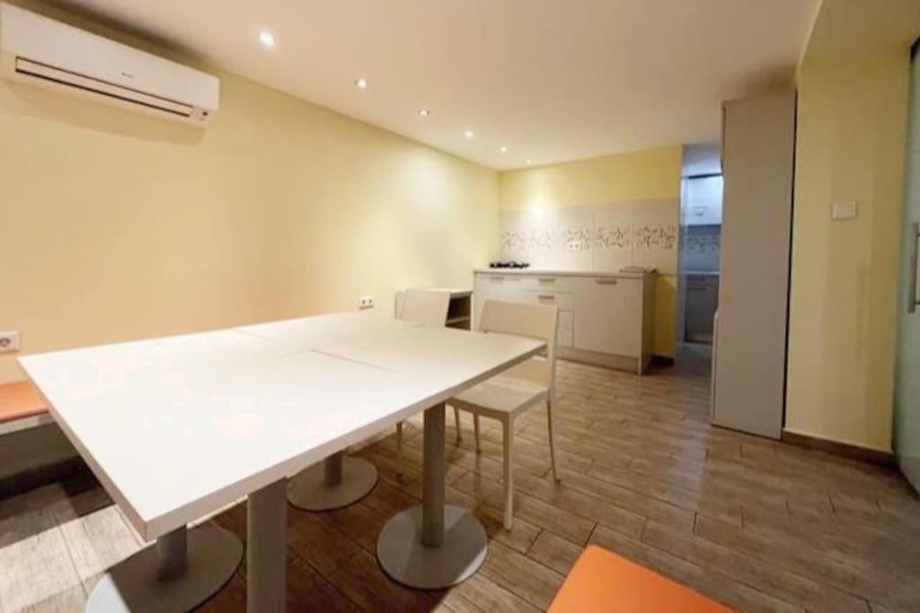 Central Budapest- Podmaniczky Unit 5 Apartment ภายนอก รูปภาพ